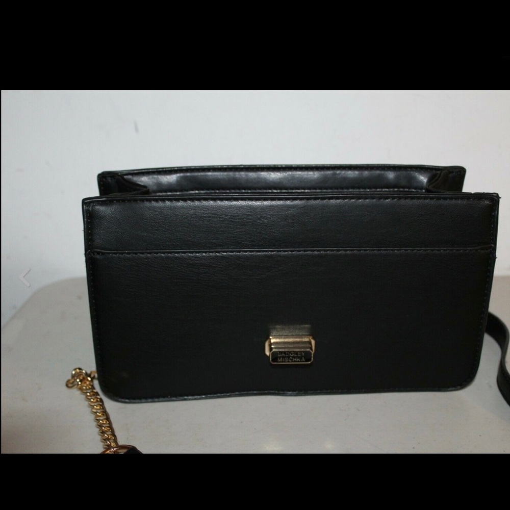 NWT BADGLEY MISCHKA CROSSBODY W/Gold STUDS. - Picture 4 of 8